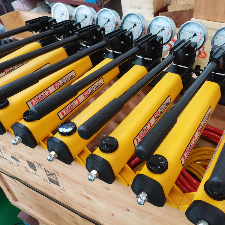 High Pressure 700 Bar Manual Aluminum Hydraulic Hand Pump Manufacturers